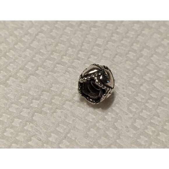 Authentic PANDORA Everlasting Love Charm - Picture 4 of 6